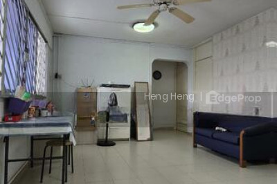 195 GOLDEN CLOVER HDB | Listing