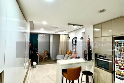 CENTRO RESIDENCES Apartment / Condo | Listing