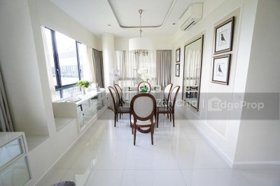 THE INTERLACE Apartment / Condo | Listing