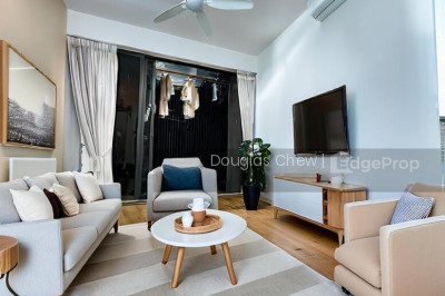 INZ RESIDENCE Apartment / Condo | Listing