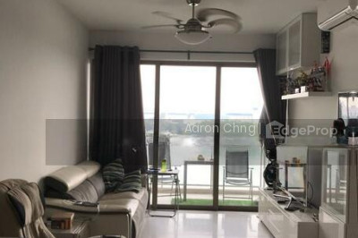 WATERFRONT GOLD Apartment / Condo | Listing