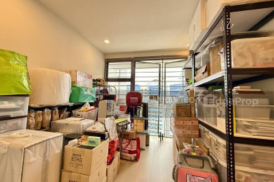 BLOSSOM RESIDENCES Apartment / Condo | Listing