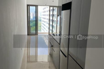 THE TRE VER Apartment / Condo | Listing