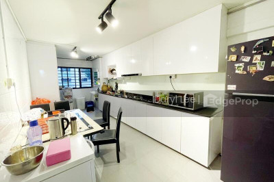 438 ANG MO KIO AVENUE 10 HDB | Listing