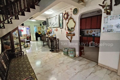 108 JALAN RAJAH HDB | Listing