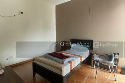 VARSITY PARK CONDOMINIUM Apartment / Condo | Listing