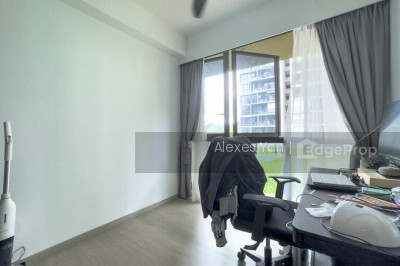 INZ RESIDENCE Apartment / Condo | Listing