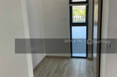 J GATEWAY Apartment / Condo | Listing