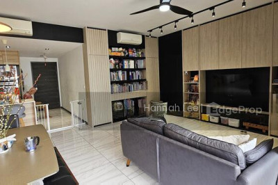 THE POIZ RESIDENCES Apartment / Condo | Listing