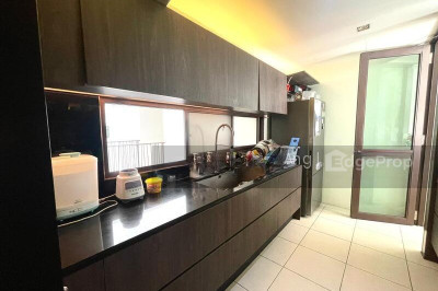 VARSITY PARK CONDOMINIUM Apartment / Condo | Listing