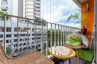 THE CALLISTA Apartment / Condo | Listing