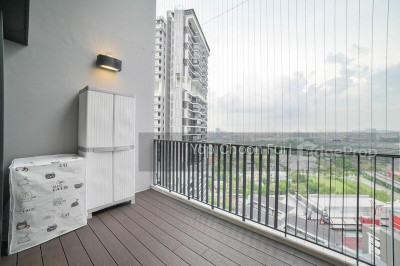 THE TRILINQ Apartment / Condo | Listing