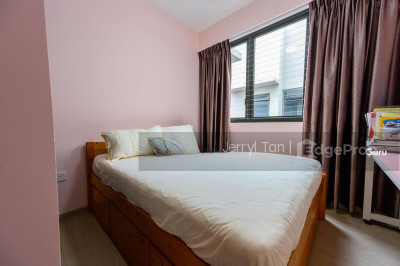 INZ RESIDENCE Apartment / Condo | Listing