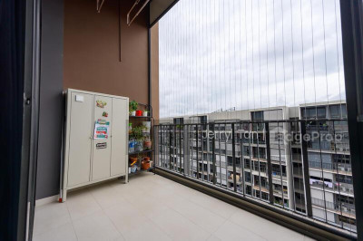 INZ RESIDENCE Apartment / Condo | Listing