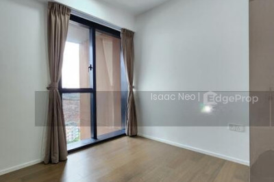 PARC ESTA Apartment / Condo | Listing