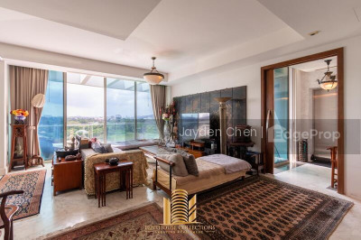 THE SOLITAIRE Apartment / Condo | Listing