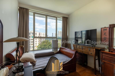 THE SOLITAIRE Apartment / Condo | Listing