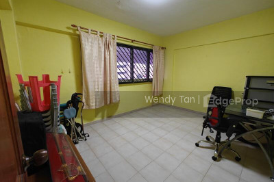 513 JURONG WEST STREET 52 HDB | Listing