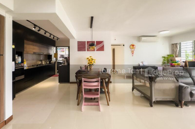 677D PUNGGOL DRIVE HDB | Listing