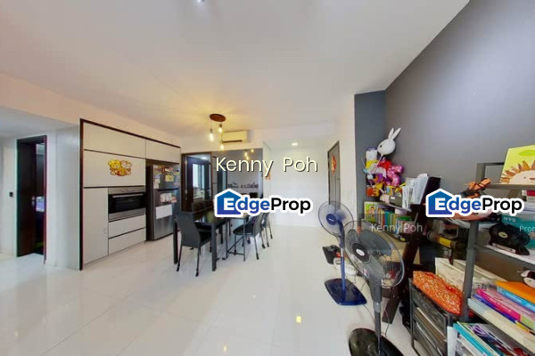 RIVERPARC RESIDENCE  | Listing