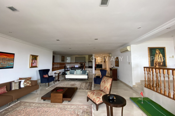 BEVERLY HILL Apartment / Condo | Listing