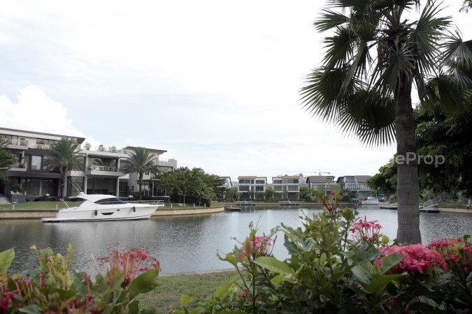 Buying in Sentosa Cove — at a discount to luxury homes on the mainland - Property News