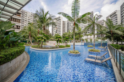 WATERFRONT GOLD Apartment / Condo | Listing