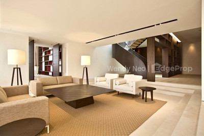 BEVERLY HILL Apartment / Condo | Listing