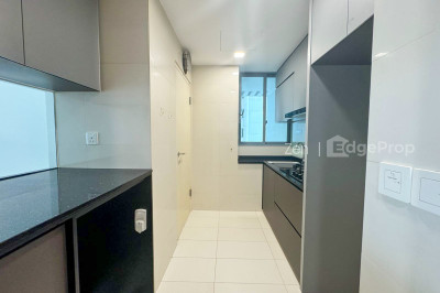 DAKOTA RESIDENCES Apartment / Condo | Listing