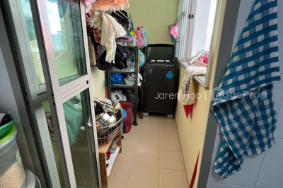 270A SENGKANG CENTRAL HDB | Listing