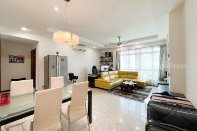 EASTWOOD CENTRE Apartment / Condo | Listing