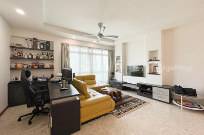 EASTWOOD CENTRE Apartment / Condo | Listing