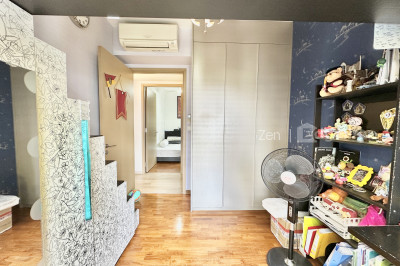 SKYPARK RESIDENCES Apartment / Condo | Listing