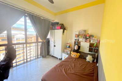 PINEVALE Apartment / Condo | Listing