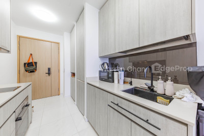 NYON Apartment / Condo | Listing