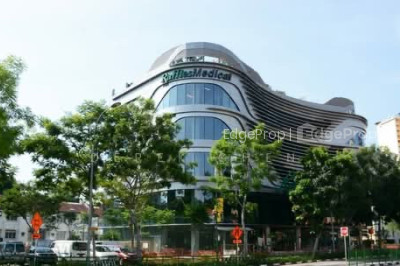 F&B/RETAIL UNIT AT HOLLAND VILLAGE AREA, NEXT TO HOLLAND VILLAGE MRT