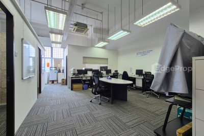 TRADEHUB 21